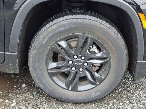 Used 2023 Chevrolet Traverse LT w/ Midnight/Sport Edition AWD/4WD image 12