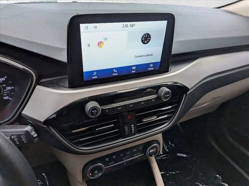 Used 2020 Ford Escape SEL image 12