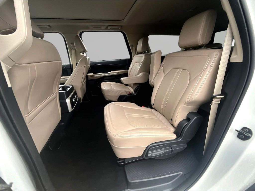 Used 2024 Ford Expedition Max Limited AWD/4WD image 23