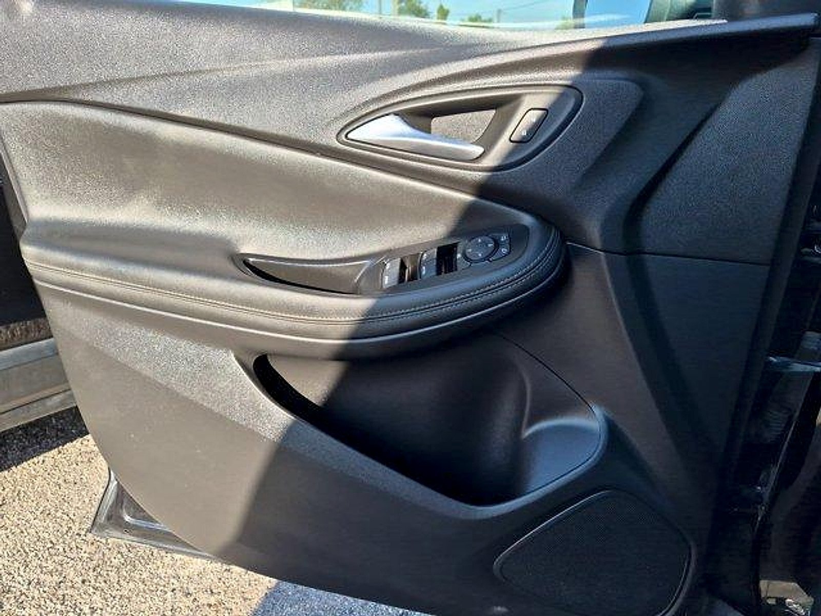 Used 2024 Buick Encore GX Preferred w/ Comfort Package FWD image 20