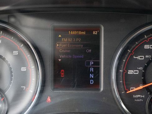 Used 2013 Dodge Charger SE RWD image 33