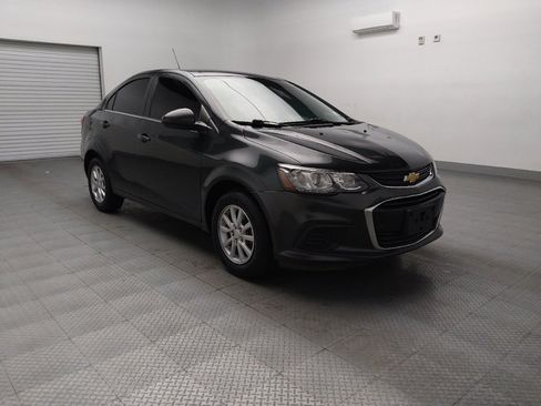 Used 2018 Chevrolet Sonic LT image 13