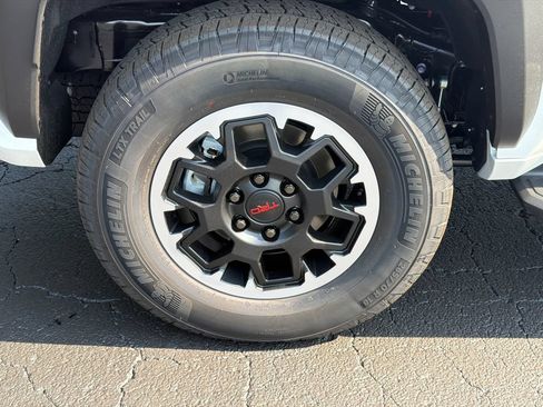 New 2026 Toyota 4Runner Limited AWD/4WD image 23