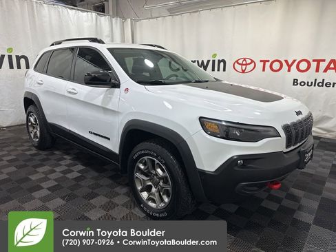 Used 2023 Jeep Cherokee Trailhawk image 1