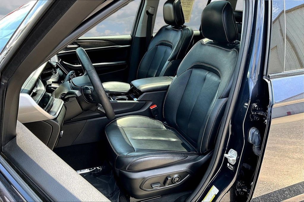 Used 2022 Jeep Grand Cherokee Limited 4xe AWD/4WD image 23