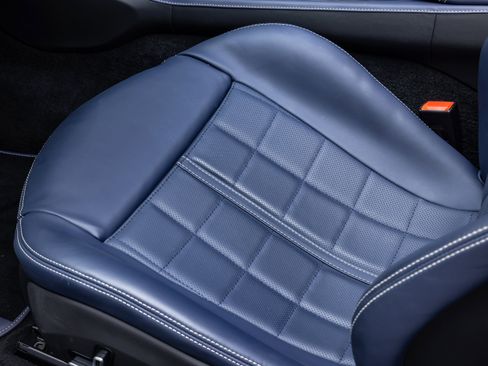 Certified 2023 Ferrari Portofino M RWD image 28