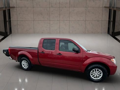 Used 2014 Nissan Frontier SV RWD image 4