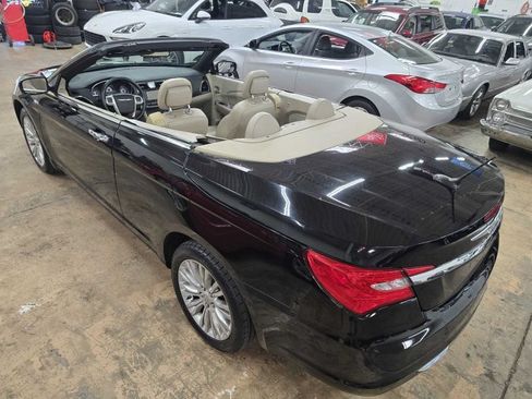 Used 2011 Chrysler 200 Limited FWD image 16