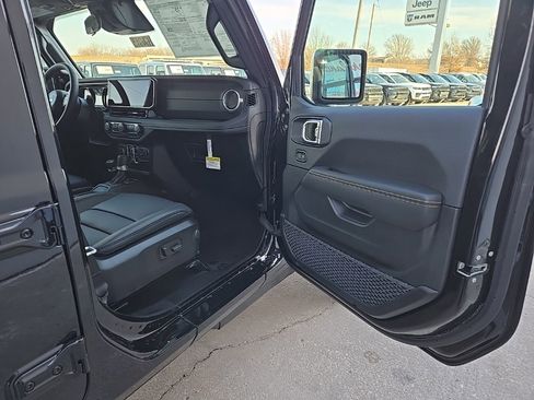 New 2026 Jeep Gladiator Sport image 73