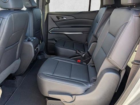 New 2026 Chevrolet Traverse LT w/ Sun and Wheel Package image 16