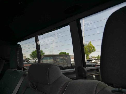Used 2025 RAM 1500 Big Horn AWD/4WD image 18