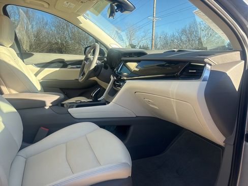 Certified 2025 Cadillac XT6 Premium Luxury w/ Technology Package image 58