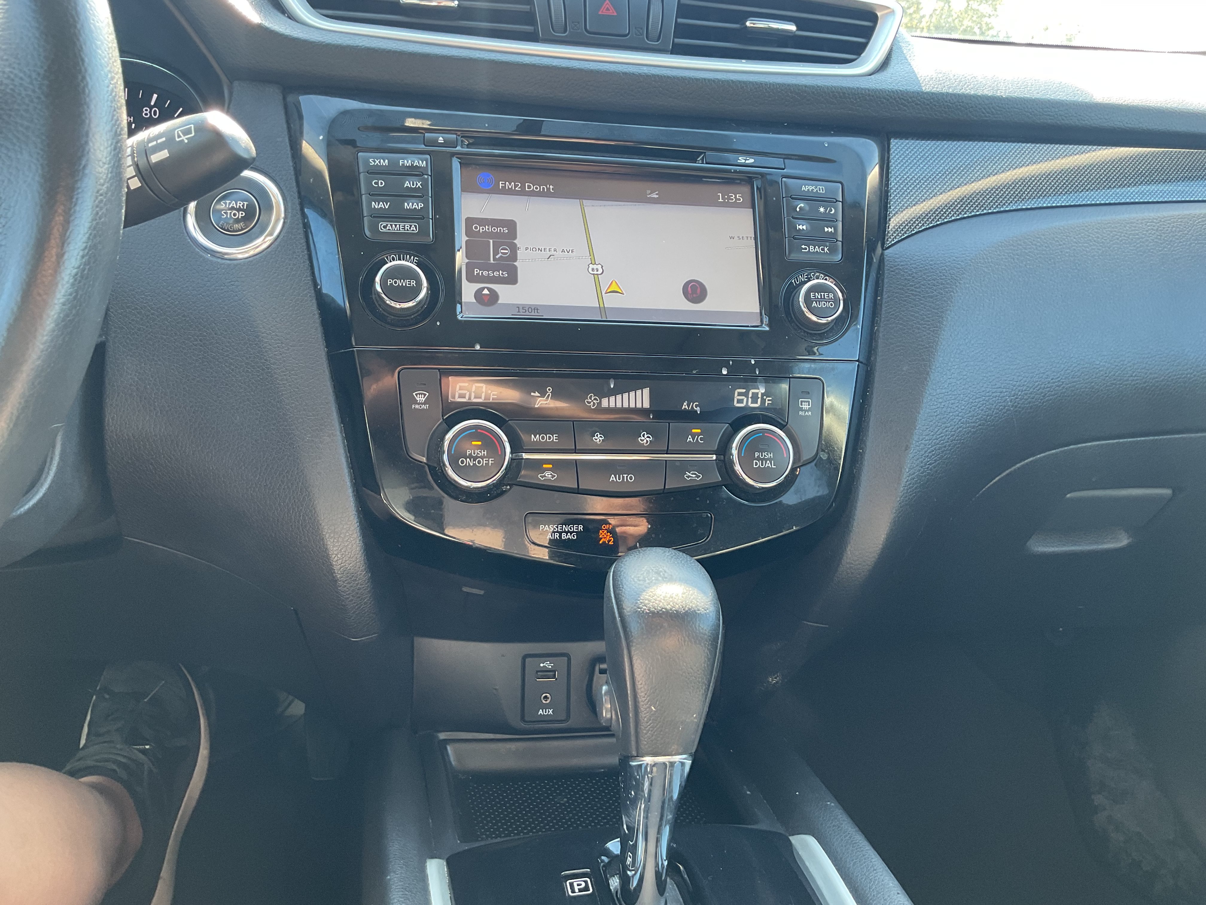 Used 2016 Nissan Rogue SL w/ SL Premium Package AWD/4WD image 12