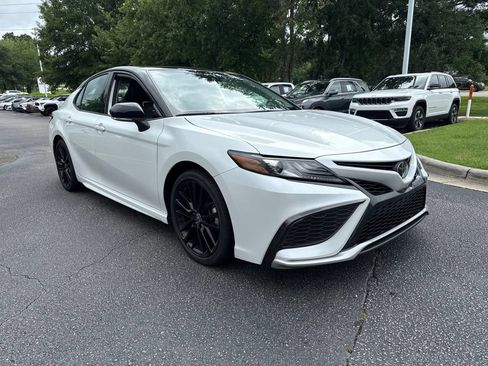Used 2021 Toyota Camry XSE w/ Navigation Package FWD image 7