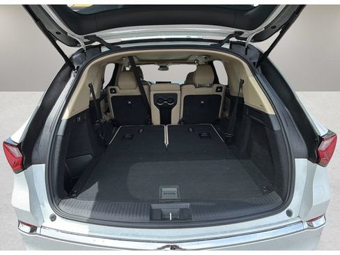 Used 2023 Acura MDX FWD w/ Technology Package image 28