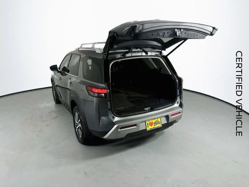 Certified 2025 Nissan Pathfinder SL AWD/4WD image 25