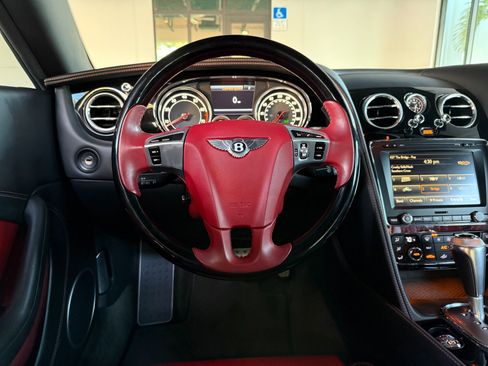 Used 2015 Bentley Continental GT V8 S image 37