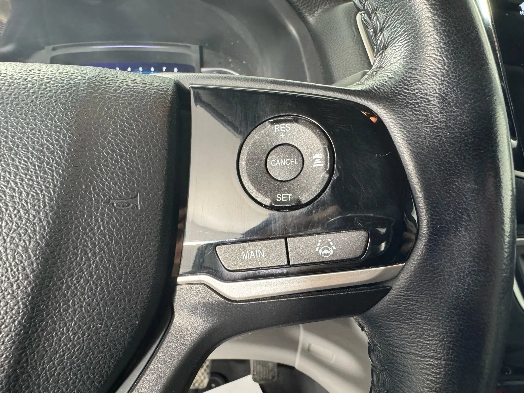 Used 2021 Honda Pilot Touring image 16