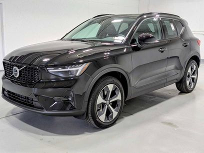 Used 2026 Volvo XC40 B5 Plus w/ Protection Package Premier
