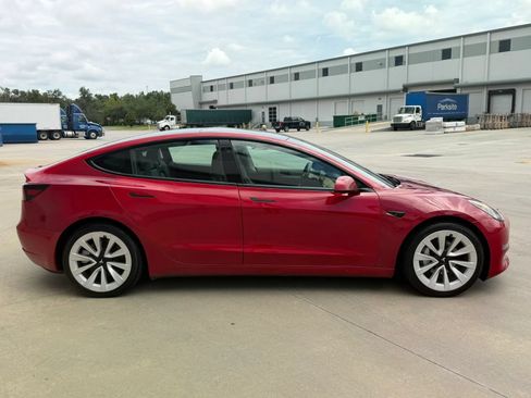 Used 2023 Tesla Model 3 Standard Range RWD image 4