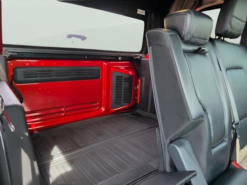 Used 2024 Ford Bronco Wildtrak image 31