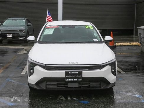 Certified 2025 Kia K4 LX image 3