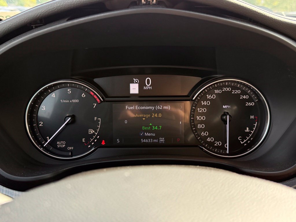 Used 2021 Cadillac XT4 Sport w/ Sun And Sound Package AWD/4WD image 9