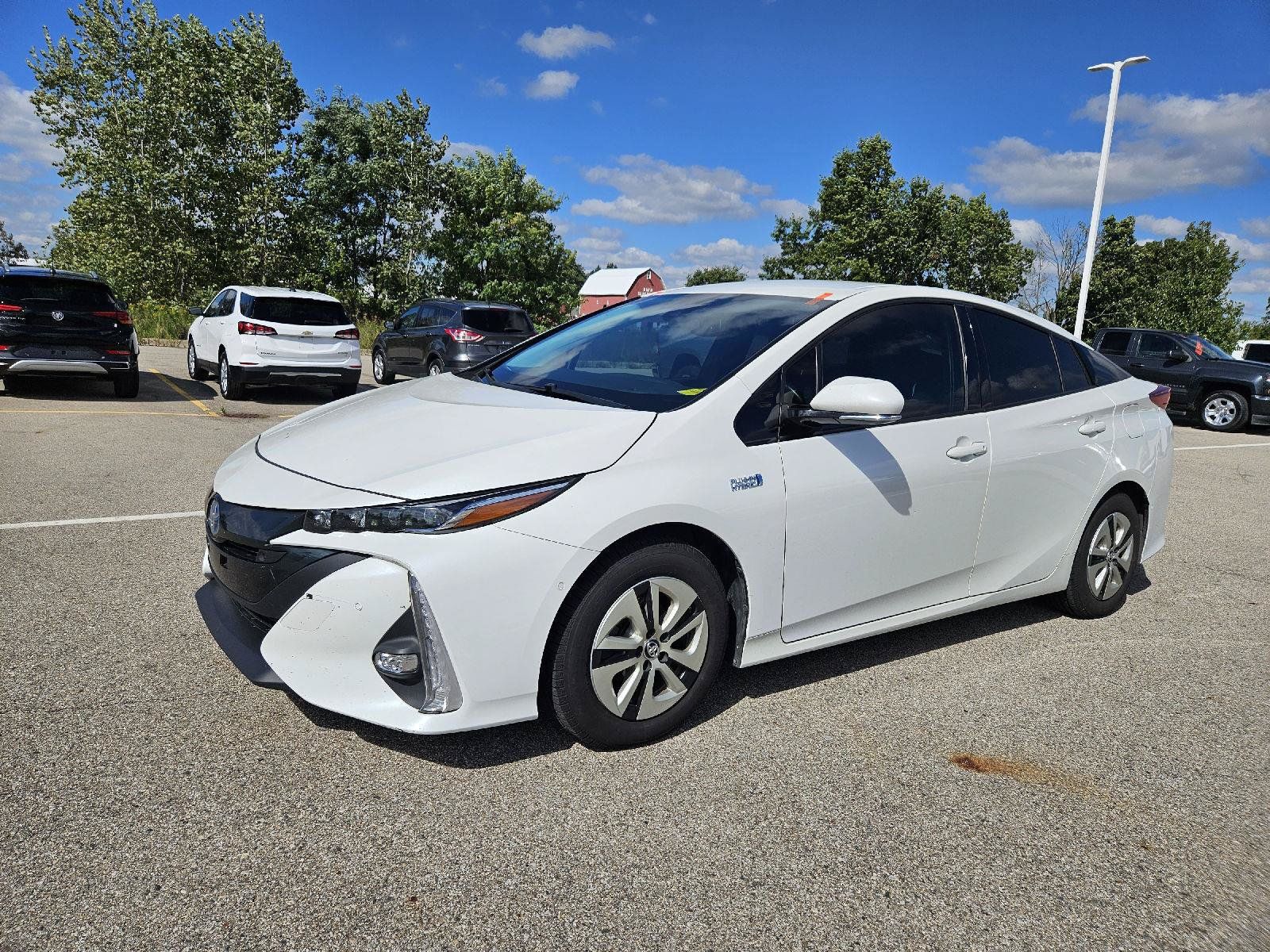 Used 2017 Toyota Prius Prime Advanced FWD image 3