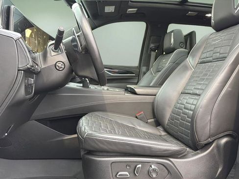 Used 2023 Cadillac Escalade V image 26