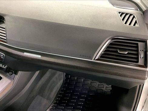 Used 2023 Audi Q5 2.0T Premium Plus w/ Premium Plus Package image 17