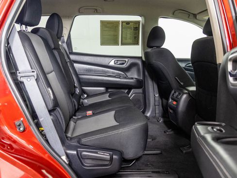 Used 2020 Nissan Pathfinder SV FWD image 42