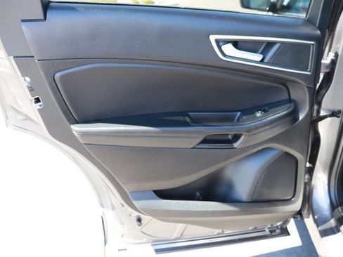 Used 2024 Ford Edge SEL AWD/4WD image 13