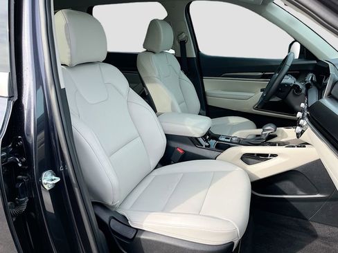 Used 2025 Kia Telluride S AWD/4WD image 37