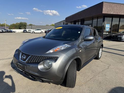Used 2012 Nissan Juke SV image 3