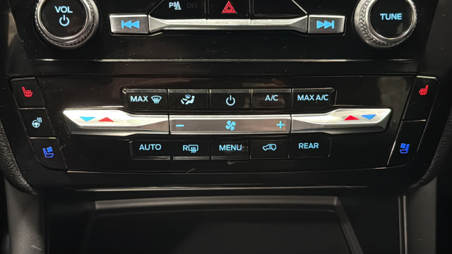Used 2024 Ford Explorer ST w/ Equipment Group 401A AWD/4WD image 17