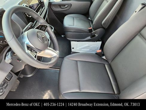 New 2024 Mercedes-Benz eSprinter 170 Cargo image 13