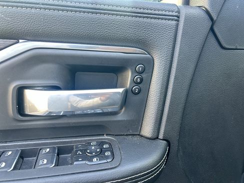 Used 2025 RAM 3500 Laramie image 24