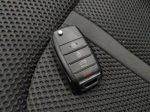 Used 2020 Kia Optima LX FWD image 32