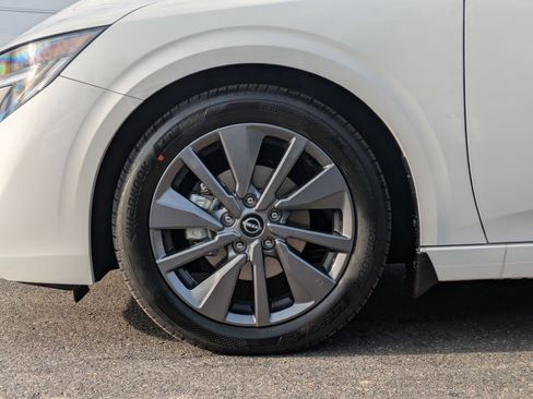 New 2026 Nissan Sentra SL w/ Floor Mat Package FWD image 8