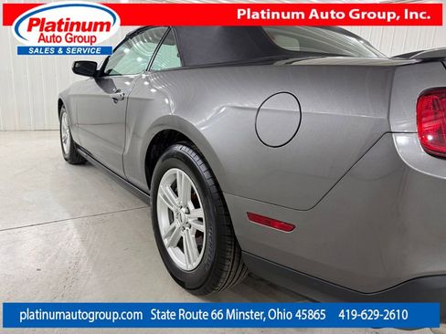 Used 2011 Ford Mustang Convertible RWD image 40