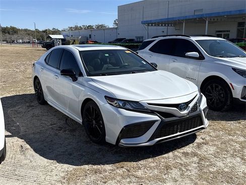 Used 2022 Toyota Camry XSE image 1