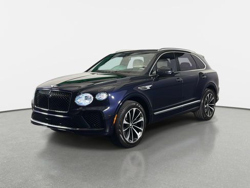Used 2024 Bentley Bentayga AWD/4WD image 7