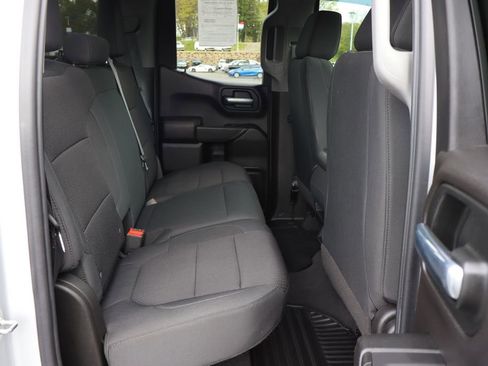 Used 2020 Chevrolet Silverado 1500 Custom Trail Boss w/ Custom Convenience Package AWD/4WD image 19