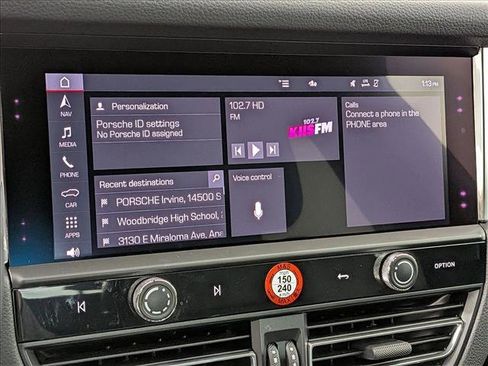 Certified 2025 Porsche Macan image 17