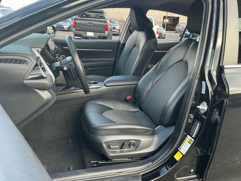 Used 2024 Toyota Camry SE image 14