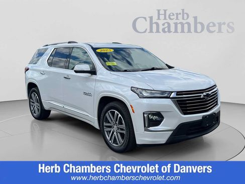 Used 2023 Chevrolet Traverse High Country AWD/4WD image 1