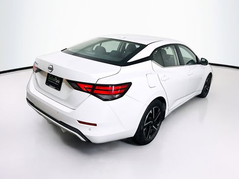 Used 2018 Chevrolet Equinox LT image 9