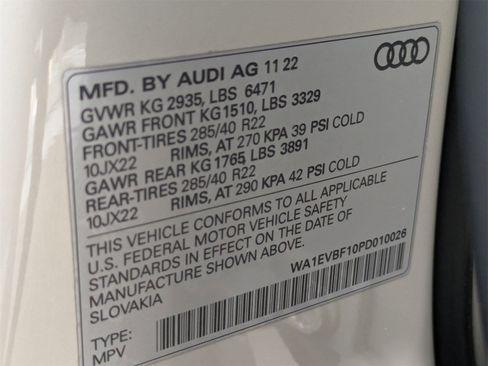 Used 2023 Audi Q8 Premium Plus w/ Premium Plus Package image 17