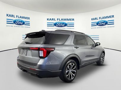 New 2026 Ford Explorer ST-Line w/ Premium Package
