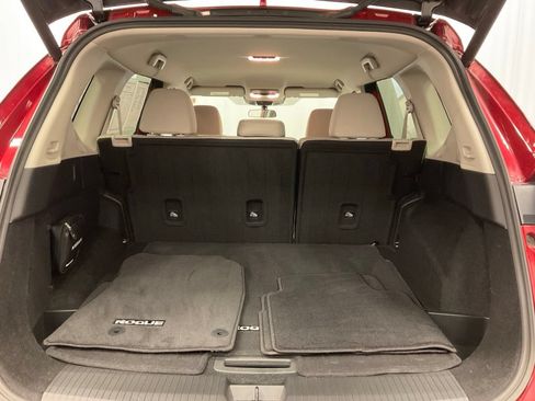 Used 2025 Nissan Rogue SV AWD/4WD image 36